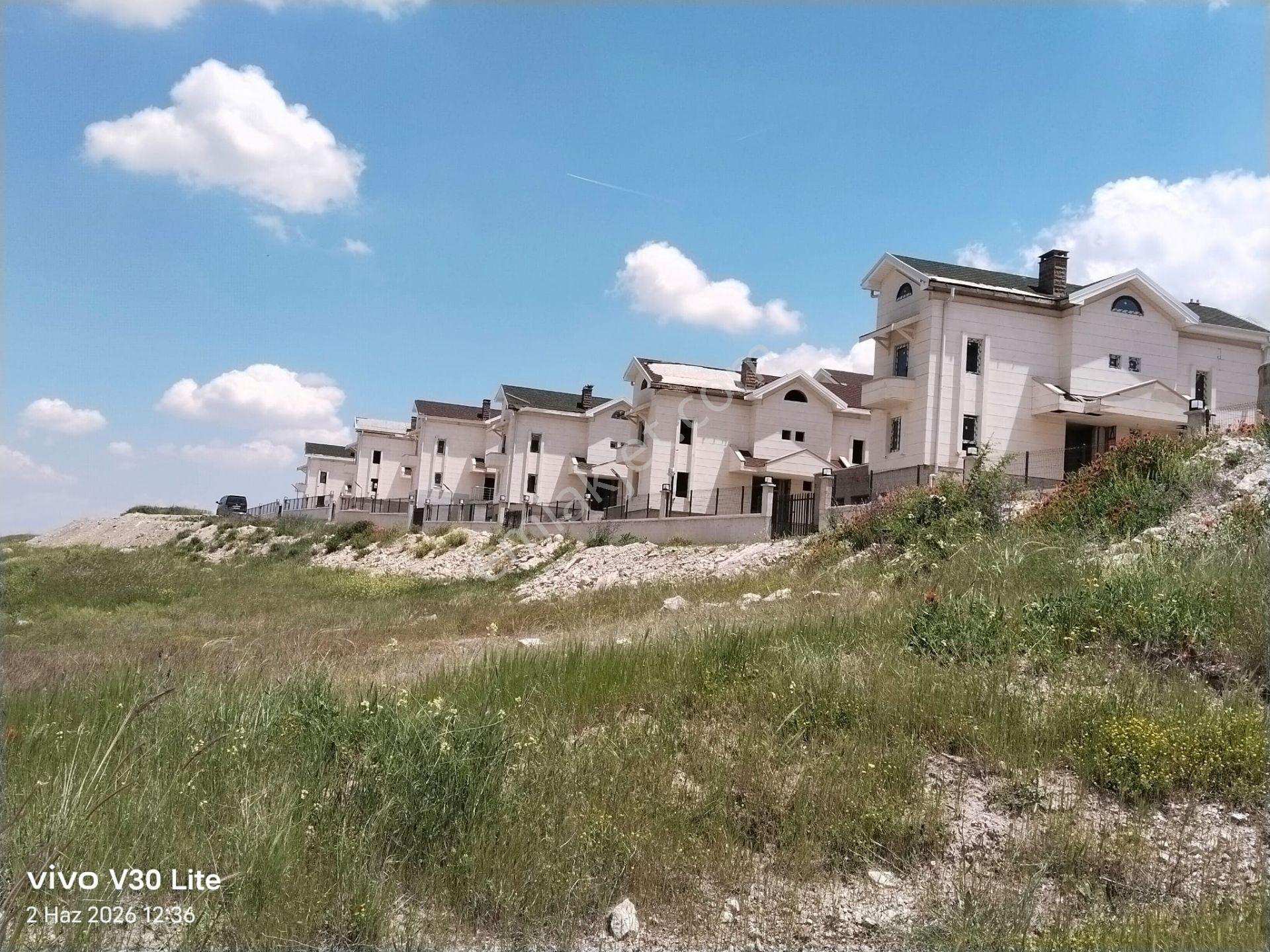 Bağlıca Mavi Ev Sitesinde Natamam 6+2 Satılık Müstakil Villa - Görsel 7