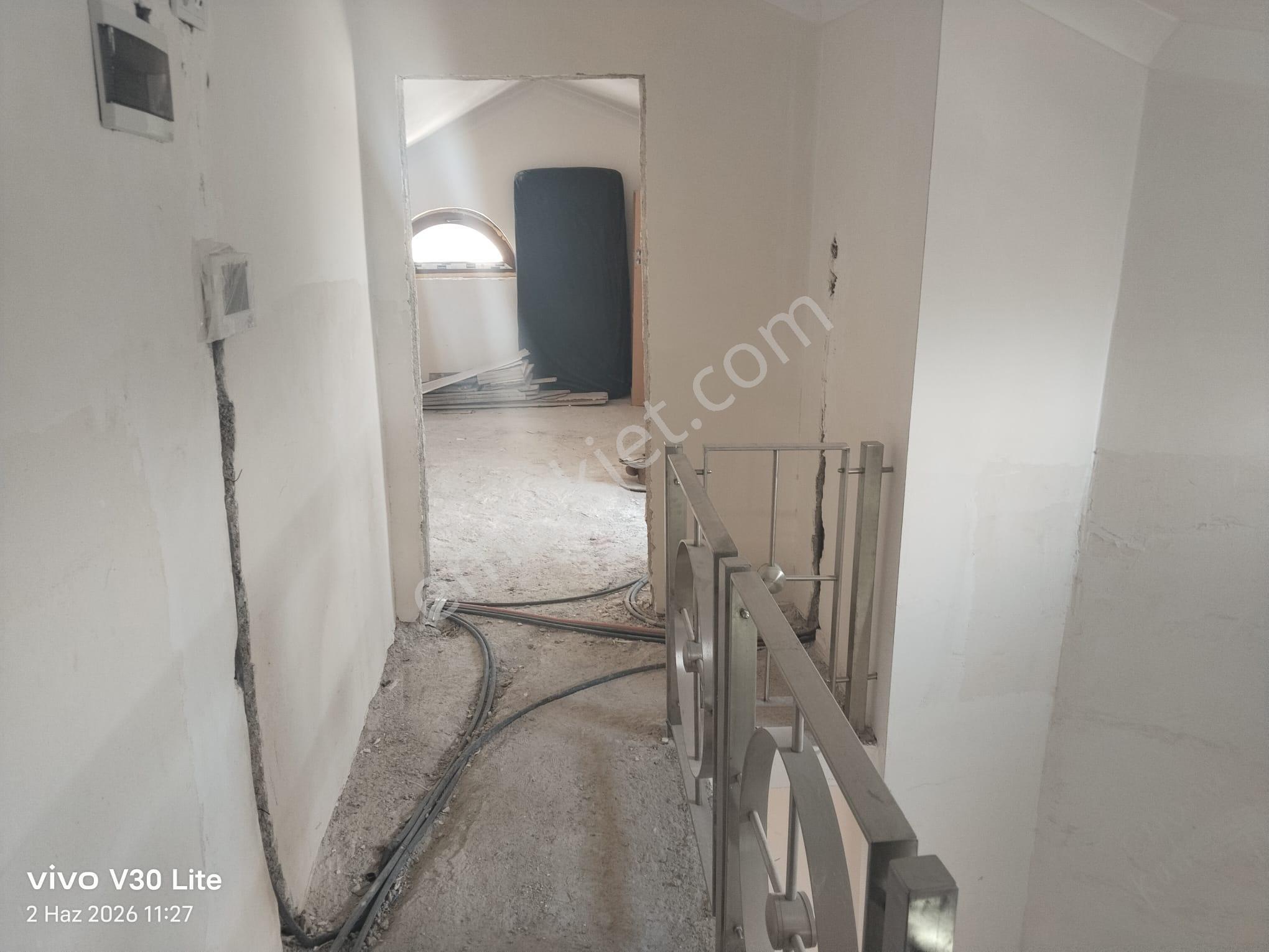 Bağlıca Mavi Ev Sitesinde Natamam 6+2 Satılık Müstakil Villa - Görsel 23