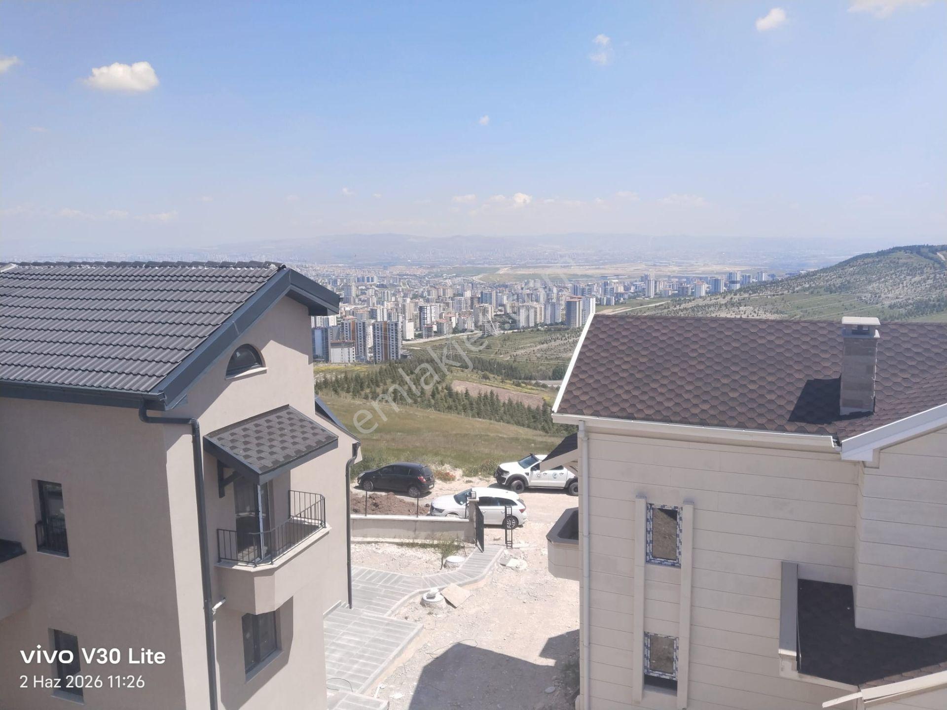 Bağlıca Mavi Ev Sitesinde Natamam 6+2 Satılık Müstakil Villa - Görsel 29