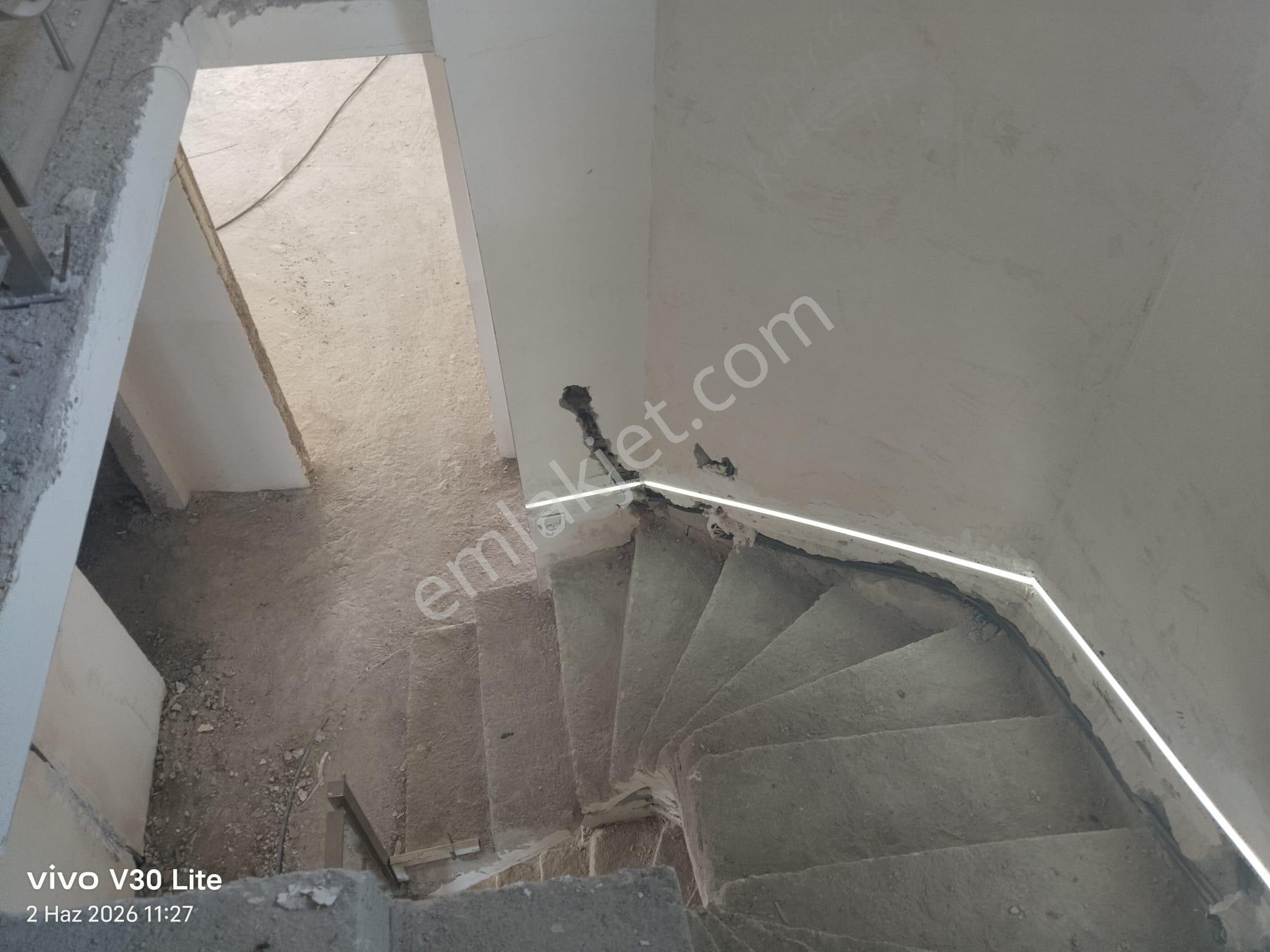 Bağlıca Mavi Ev Sitesinde Natamam 6+2 Satılık Müstakil Villa - Görsel 38