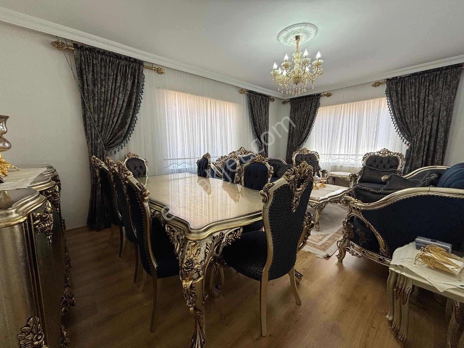Remax Yeni'den İpeksaray Sitesinde Emsallerinden Uygun 4+1 Daire - Görsel 16