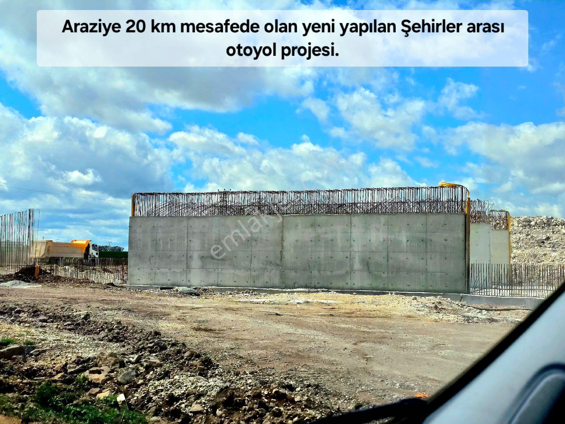Uşak Karahallı Kavaklı'da Köyiçi 4505 M² Çiftlik İmarlı 110m² Villa Yapılabilir. Açıklamayı Okuyunuz - Görsel 6