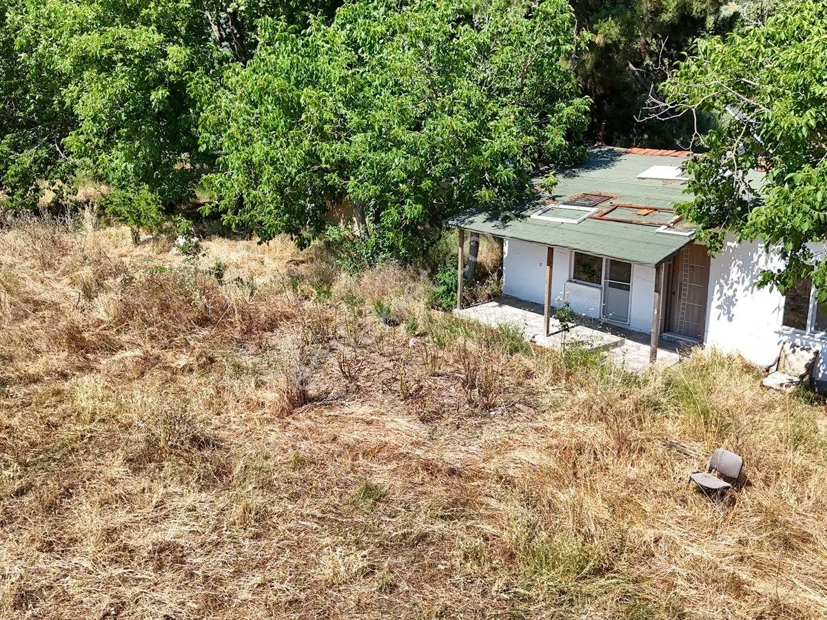 Küçükkuyu Mıhlı Çayı Kenarında Satılık 6685 M² Çiftlik | Yapı Kayıt Belgeli & Bungalova Uygun