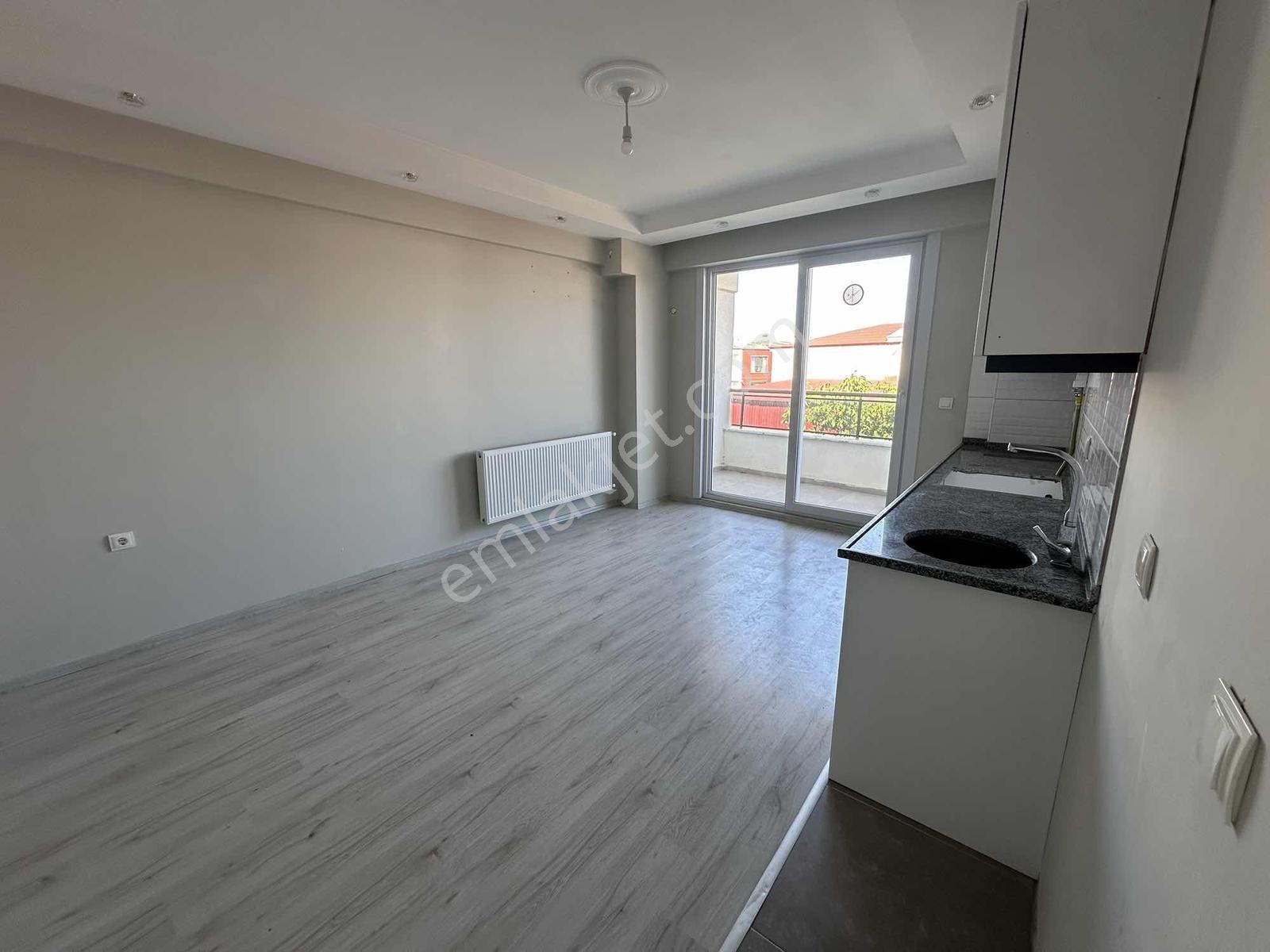 2+1 Doğalgazlı İskanlı Kiralık Köşe Daire - Görsel 5