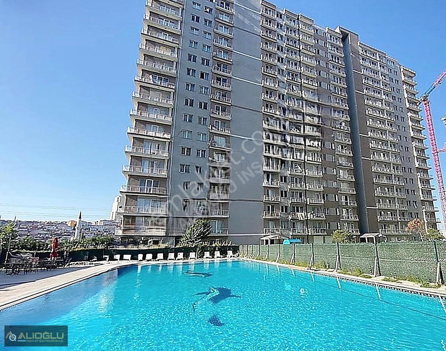 Metrobüse 10dk Mesafe Tam Donanımlı Siteiçi Ebeveyn Banyolu 3+1 - Görsel 25
