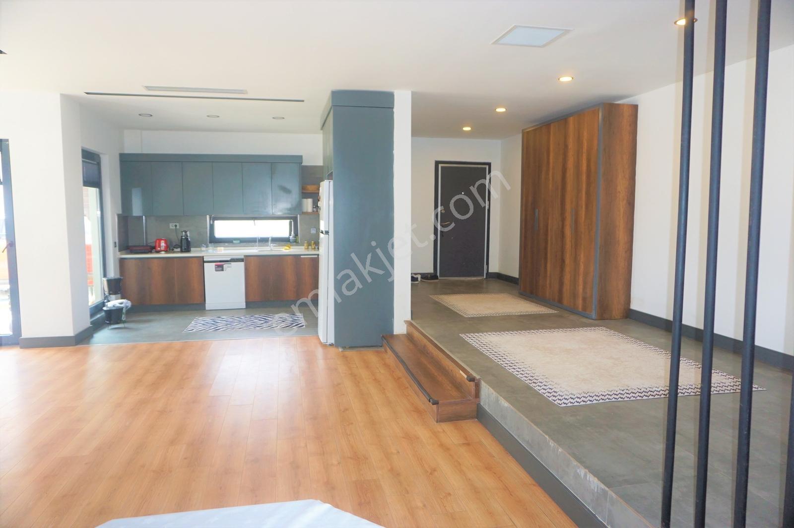 Site İçi (akıllı Ev + Havuzlu) Eşyalı Kiralık 4+1tripleks Villa - Görsel 24