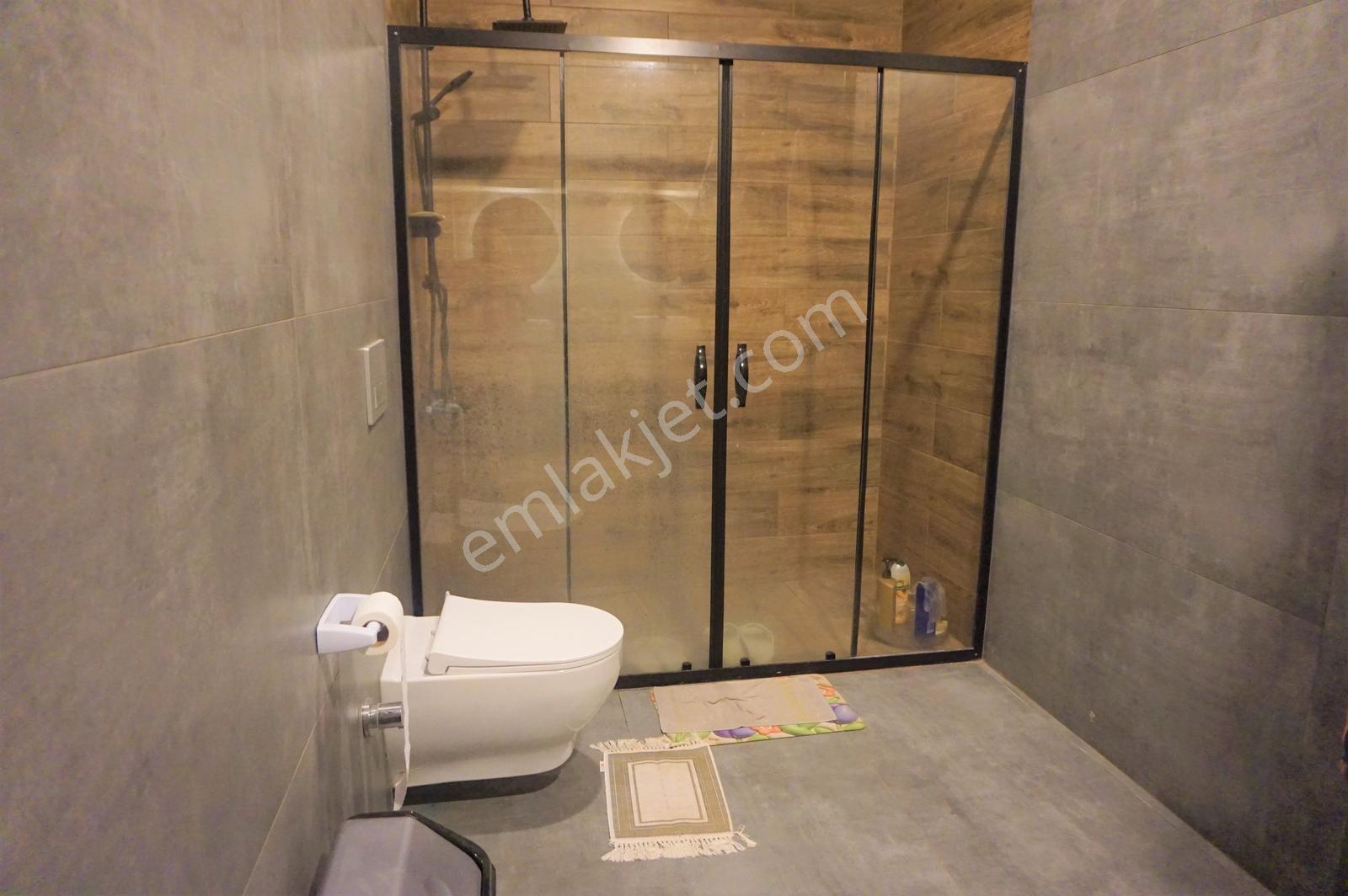 Site İçi (akıllı Ev + Havuzlu) Eşyalı Kiralık 4+1tripleks Villa - Görsel 19
