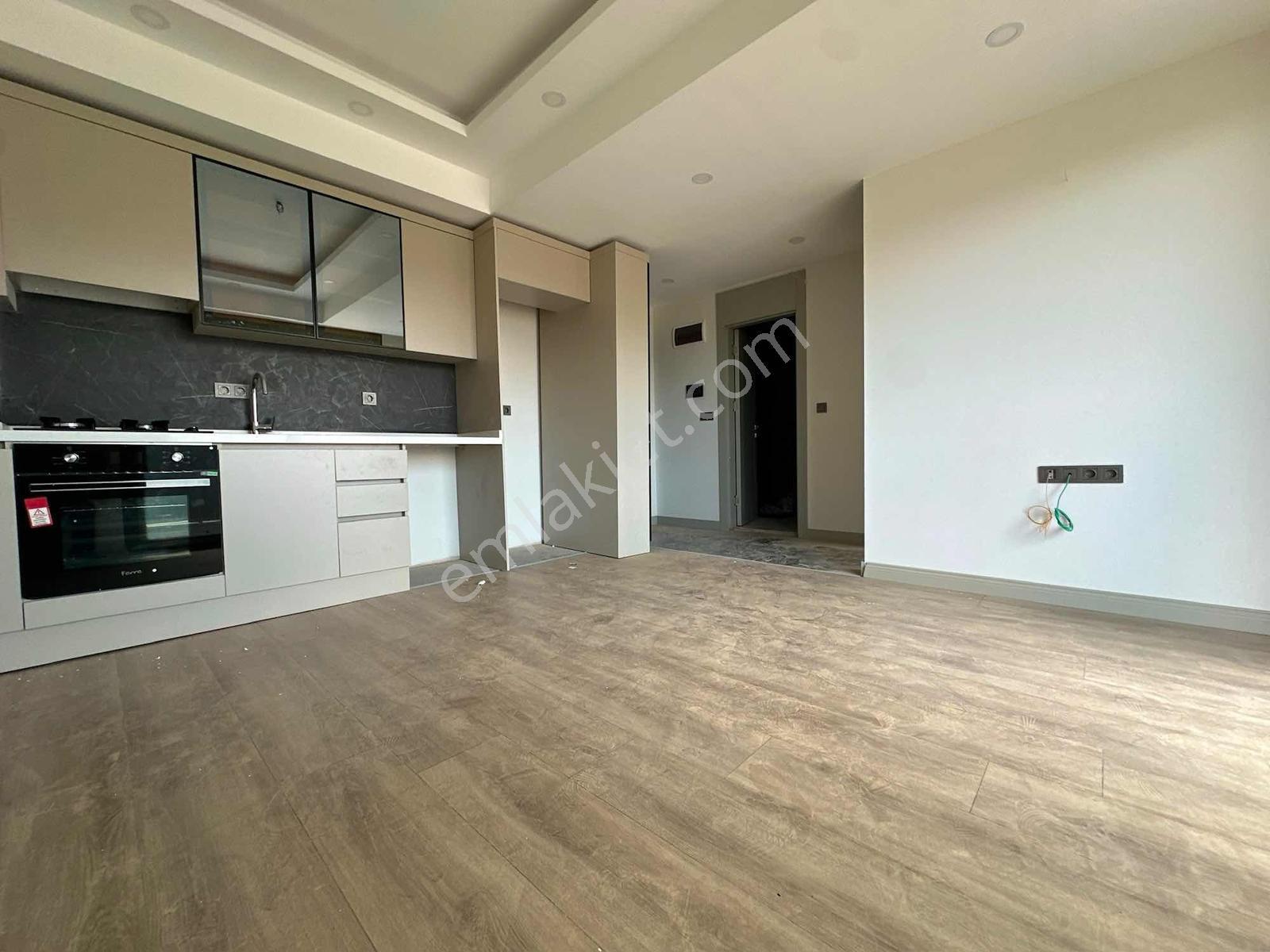 Site İçi | K.otopark | Ara Kat Satılık 1+1 - Görsel 10