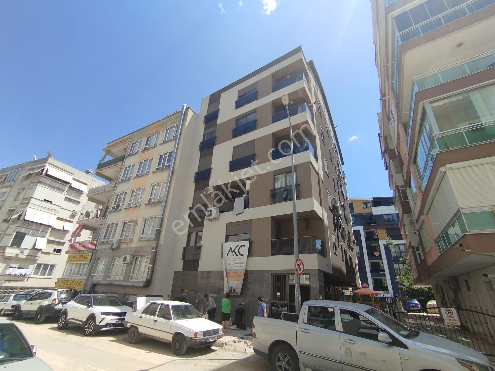 Deniz Mah. Sıfır Binada Kapalı Otoparklı Ara Kat 2+1 Daire