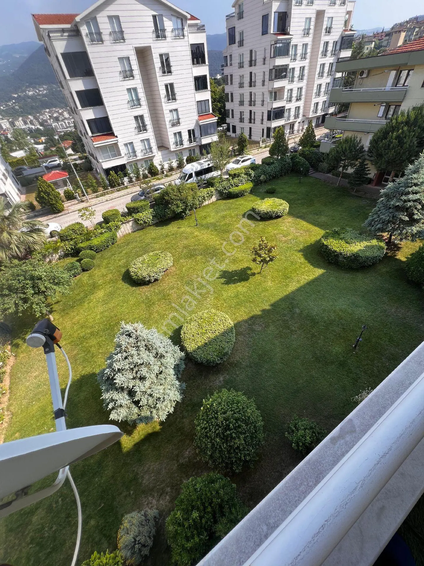 Rt Safir'den Çamlıcada Geniş Arsa Paylı 3+1 Satılık Daire