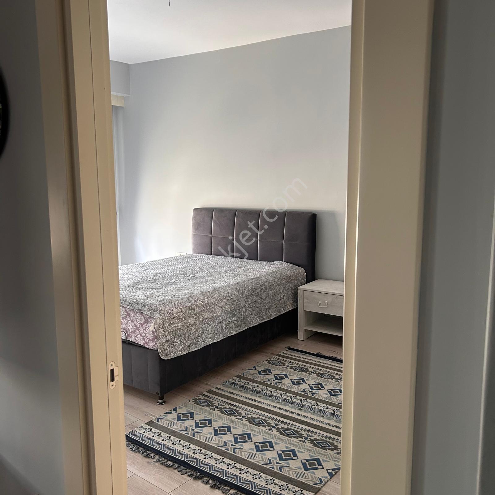 Kartal 101 Kiracısız Eşyalı Kiralık Lüks 1+1+1 Kış Bahçeli Daire - Görsel 3