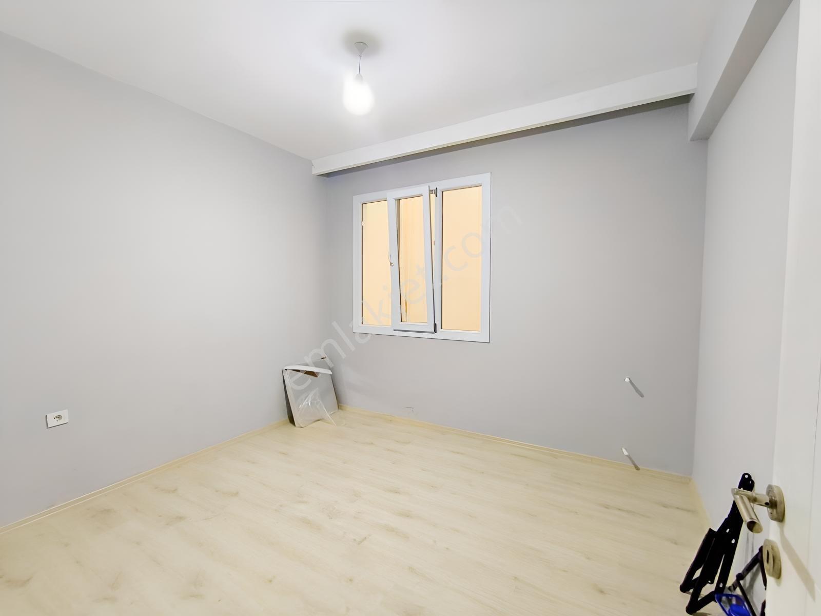 Kuşadası Davutlar Çarşı Merkezde Ara Kat 2+1 Daire - Görsel 10