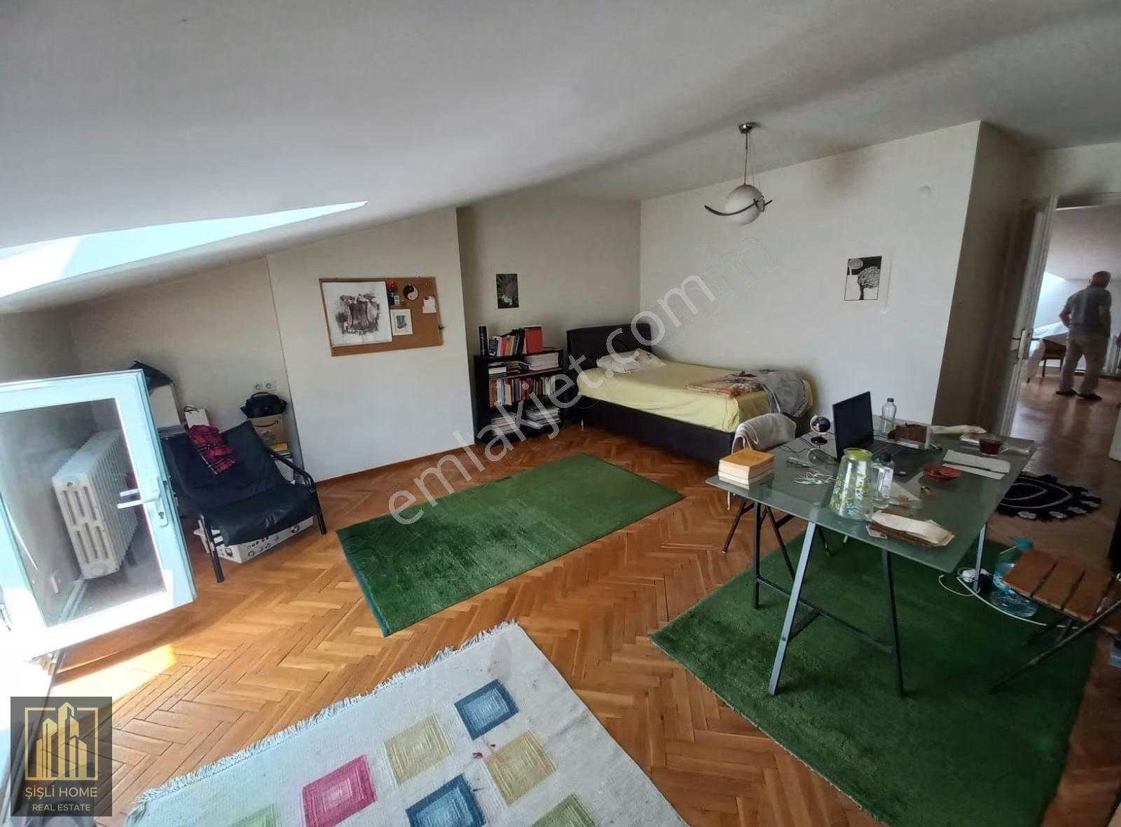 Perihan Sokakda Dubleks 180 M2 5+1 Asansörlü Lüks Daire - Görsel 6
