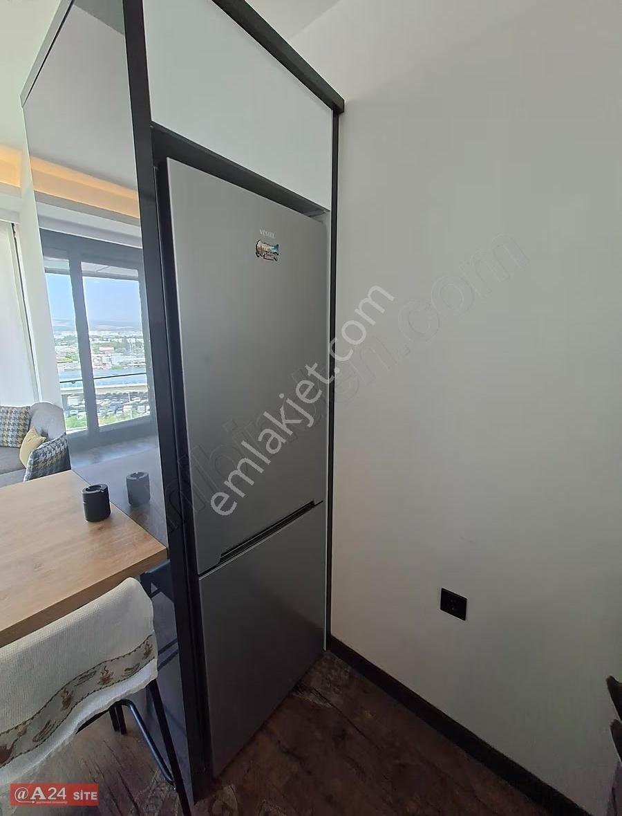 Bornova Avcılar Effect'te Kiralık Ultra Lüx Full Eşyalı 7/24 Gvn - Görsel 13