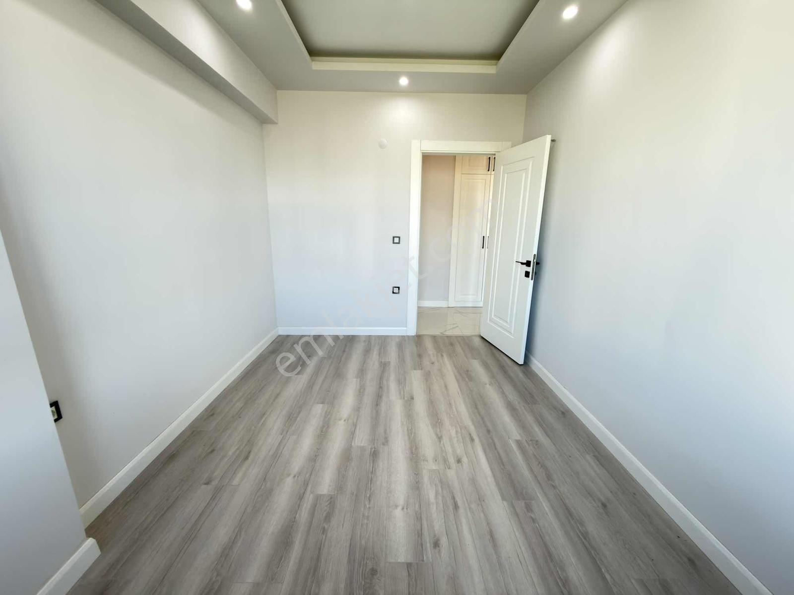 Esenler Westpark Sitesi Geniş Cam Balkon 130m2 Kiralık Daire - Görsel 26