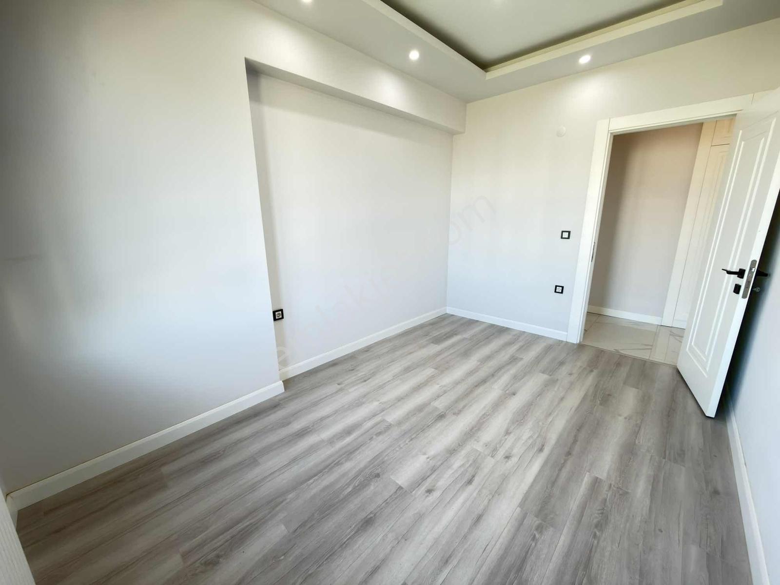 Esenler Westpark Sitesi Geniş Cam Balkon 130m2 Kiralık Daire - Görsel 27