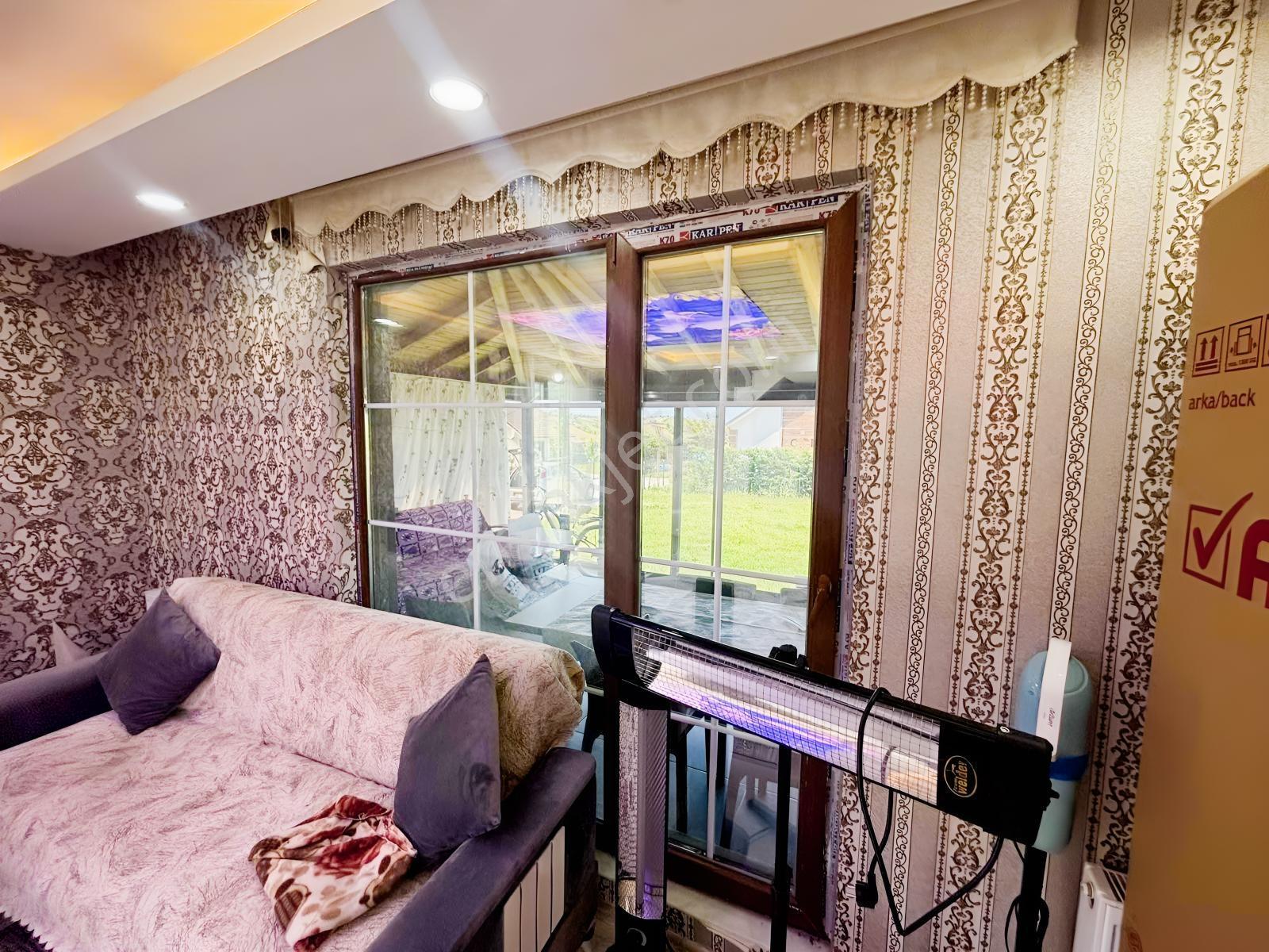 Alaçam Çeşme'de Deniz Manzaralı Geniş Bahçeli Ultra Lüks Villa - Görsel 25