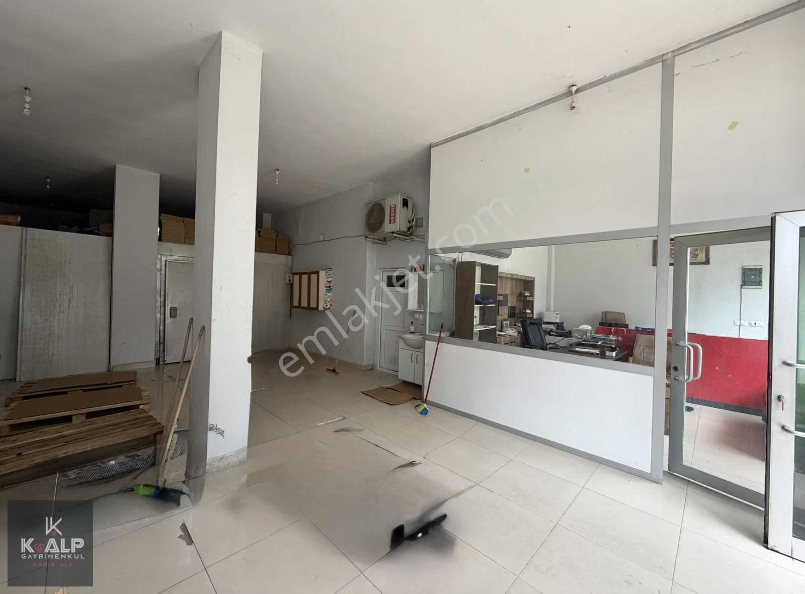 Vefa Camii Yanında Satılık 115 M2 Dükkan.caddeye Cepheli - Görsel 6