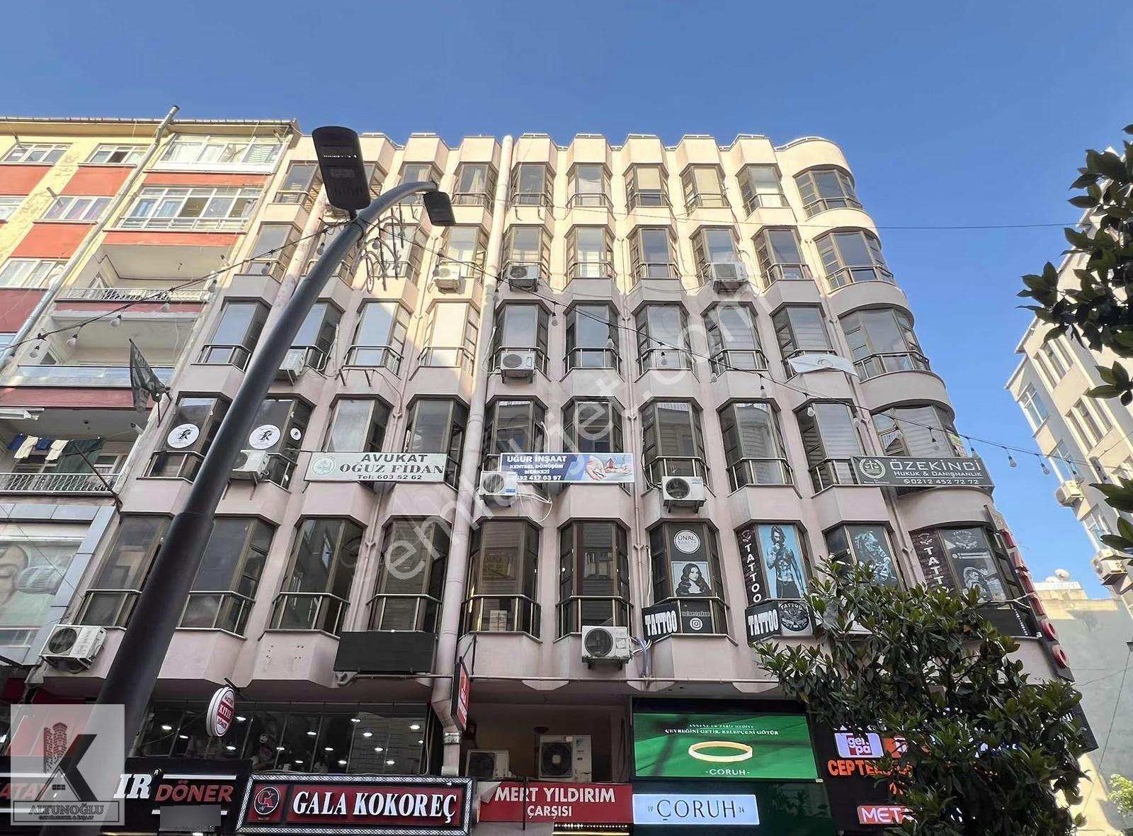 Altunoğlu"ndan İş Hanında Ön Cephe Mutfaklı Kiralık Ofis - Görsel 28