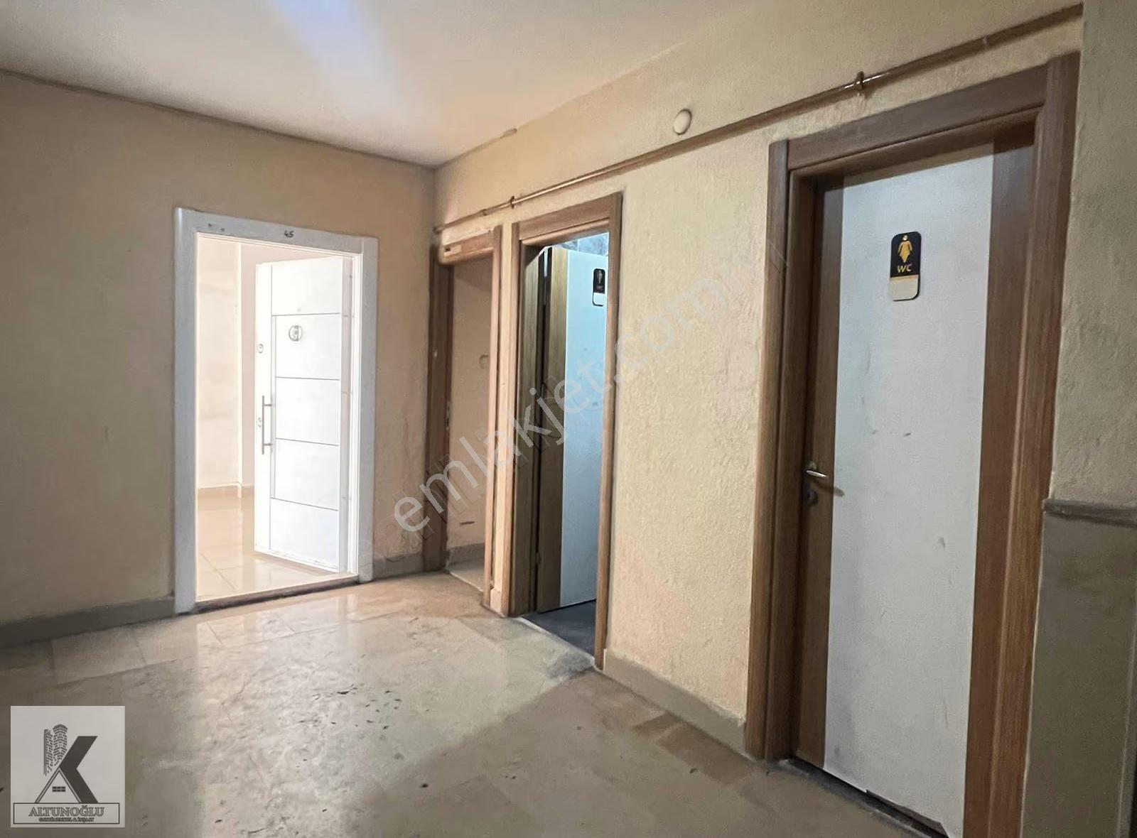 Altunoğlu"ndan İş Hanında Ön Cephe Mutfaklı Kiralık Ofis - Görsel 21