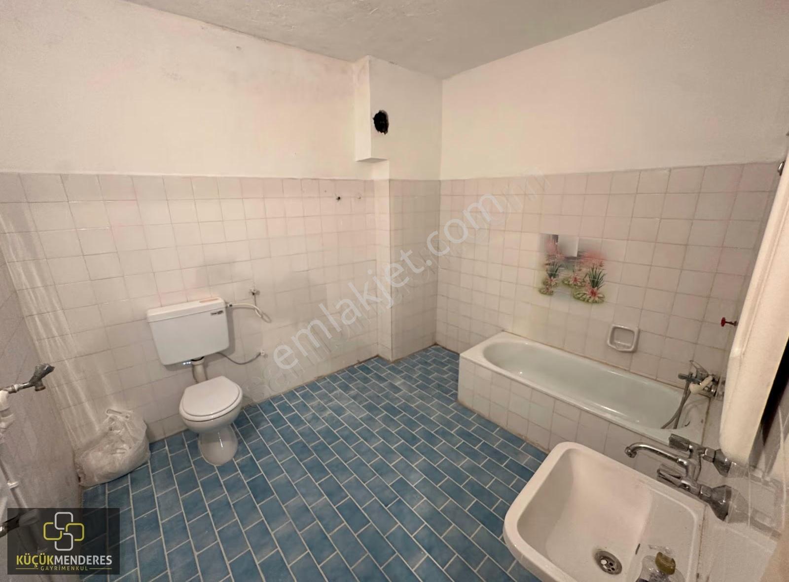 Küçük Menderes Ödemiş Cumhuriyet Mh Doğlgazlı Kiralık Daire - Görsel 7