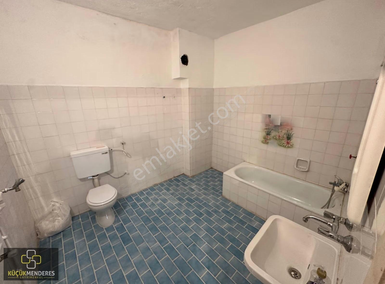 Küçük Menderes Ödemiş Cumhuriyet Mh Doğlgazlı Kiralık Daire - Görsel 6