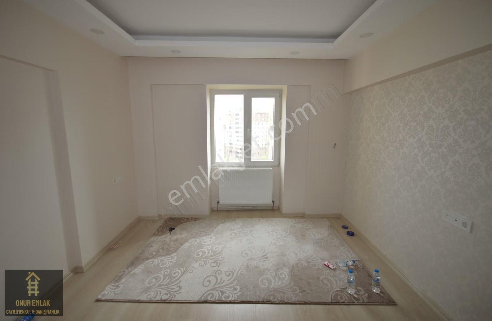 Beylikdüzü Adnan Kahveci Kiralık İçi Yenilenmiş 3+1 Daire - Görsel 4