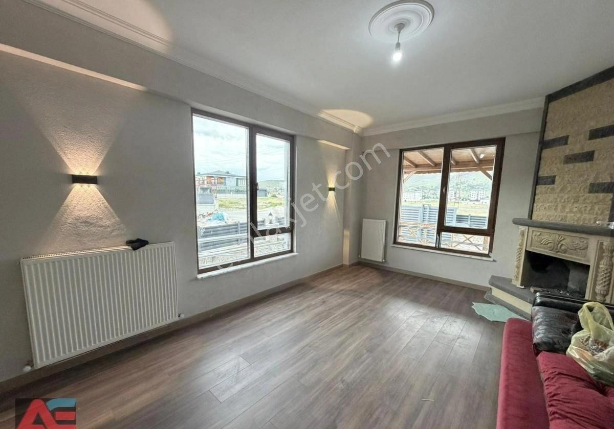 Bahçelievler’de 345 M² Arsa İçerisinde Sıfır Lüks Villa - Görsel 9