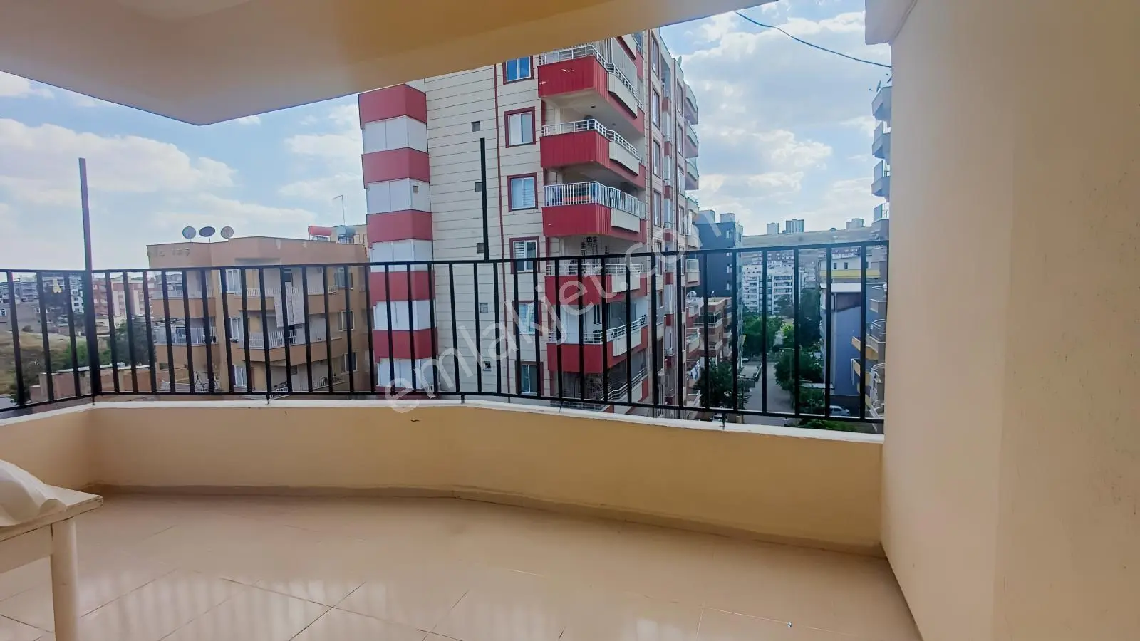 Güzel Emlak Tan Yeni Sağlik Ocağı Yanı - Görsel 3