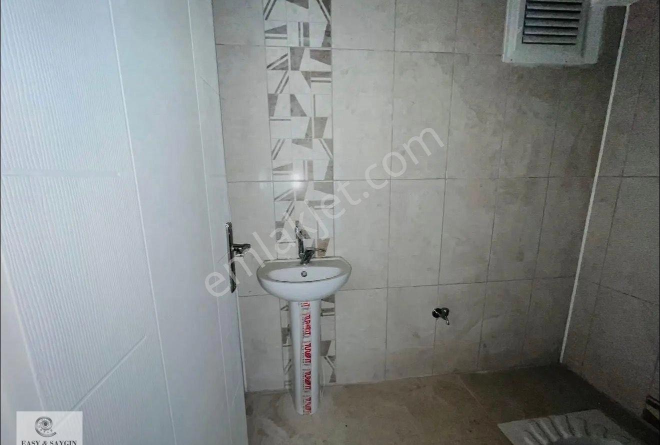 Boş Satılık Yalıda Daire 3+1 Asansörlü Yeni Binada Sahile Çok Yakın - Görsel 2