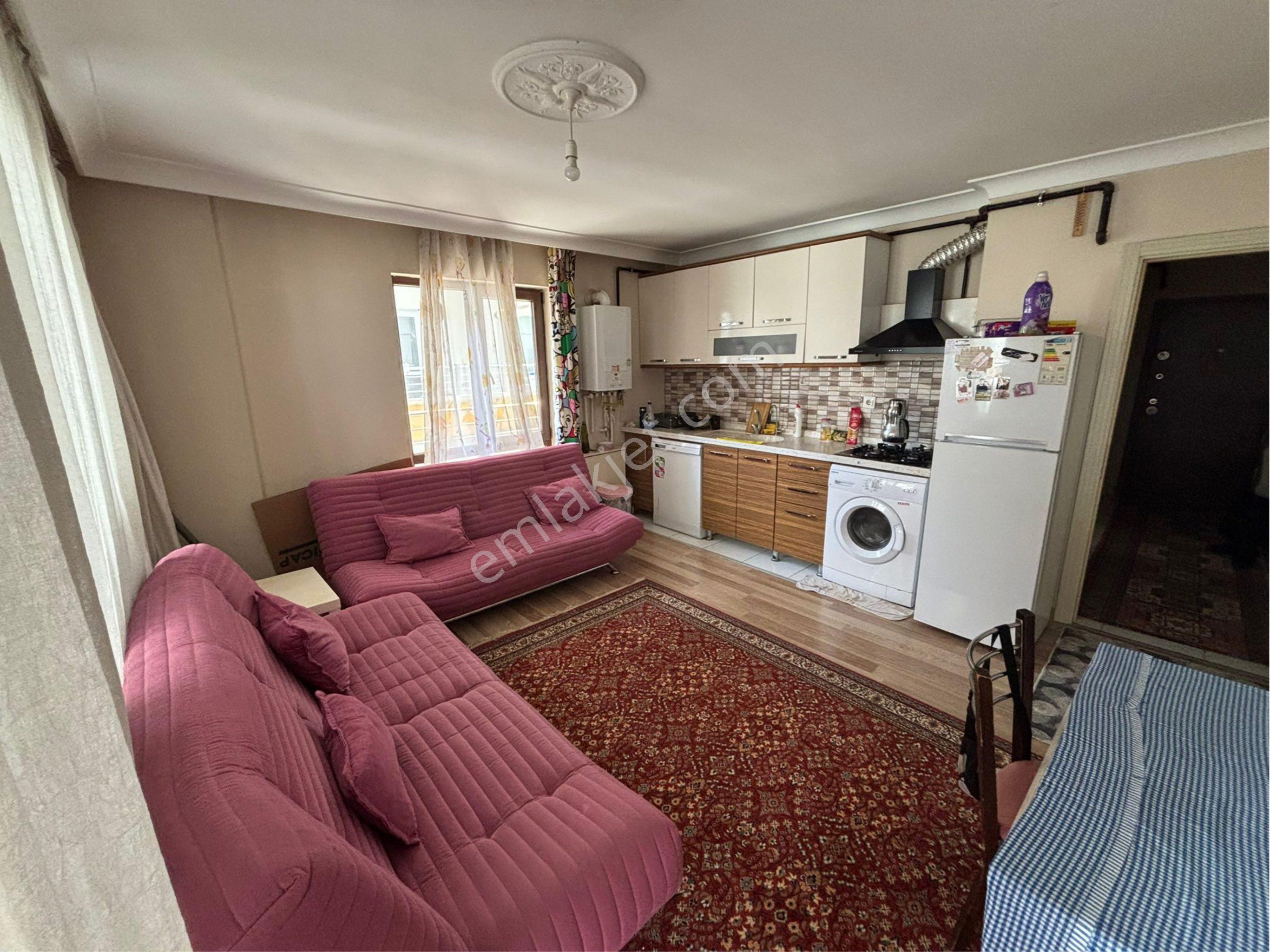 Atapark’ta Eşyalı Sahibinden Yeni Binada Asansörlü 1 + 1 Kiralık Daire