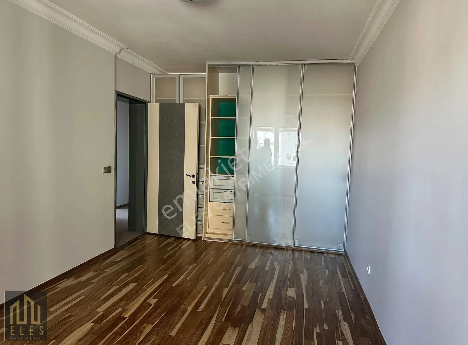 Ataşehir Gardenya Sitesi Nde, Oturmaya Hazır, Büyük 2 + 1 Daire