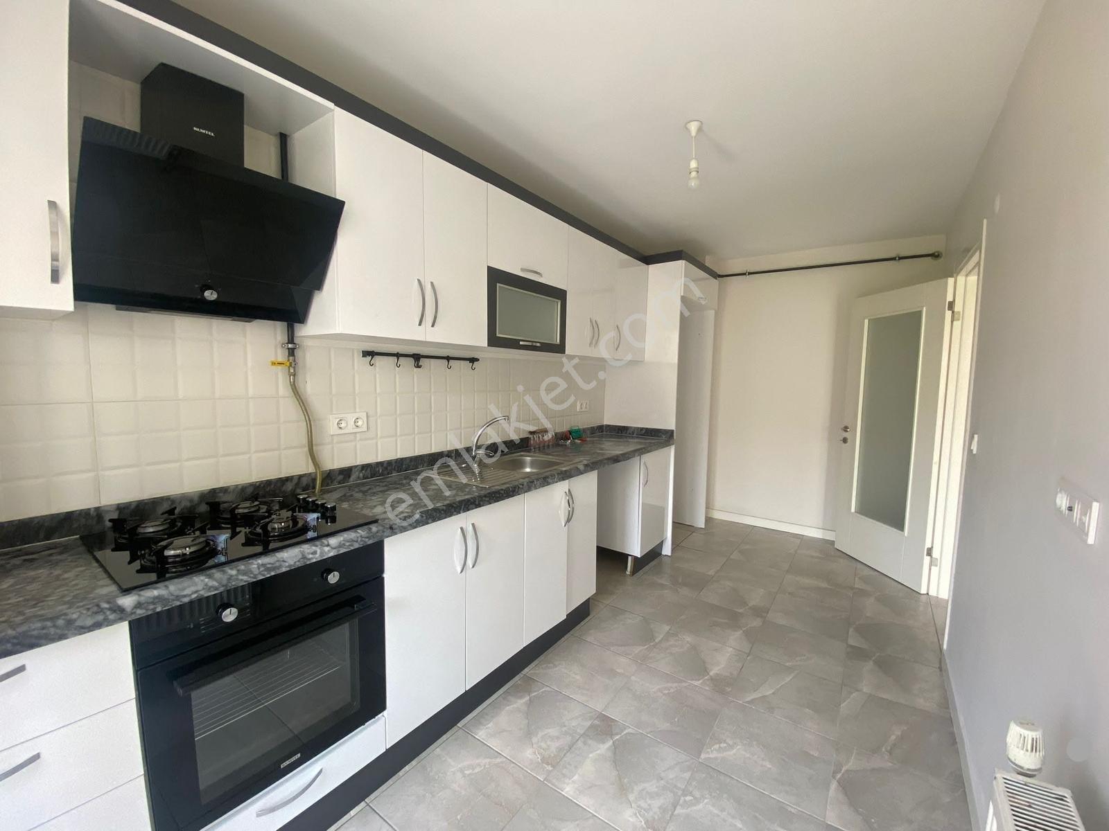 Semra Hanım Konaklarında Geniş 2+1 Ebeveyn Banyolu Kiralık Daire - Görsel 14