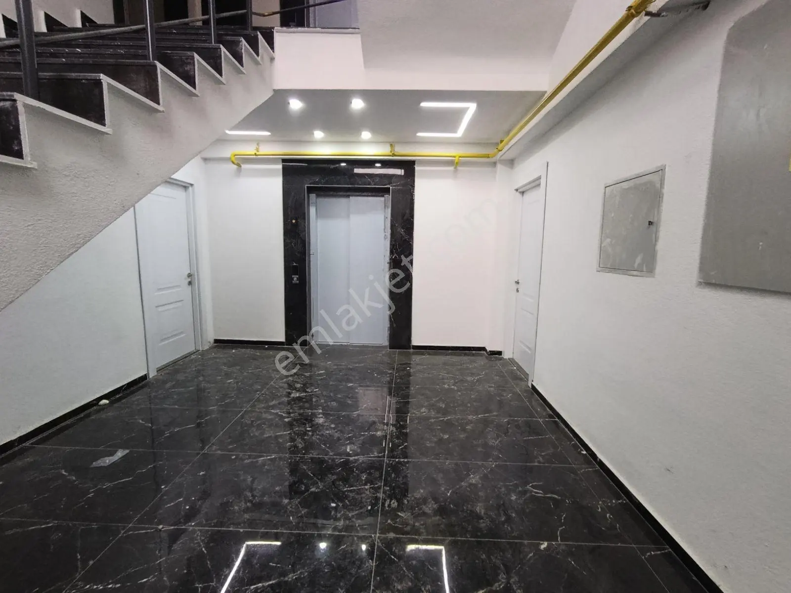 Rw Nest'ten Zincirlikuyu'da 3+1 Ara Kat Ö.garajlı Satılık Daire - Görsel 3