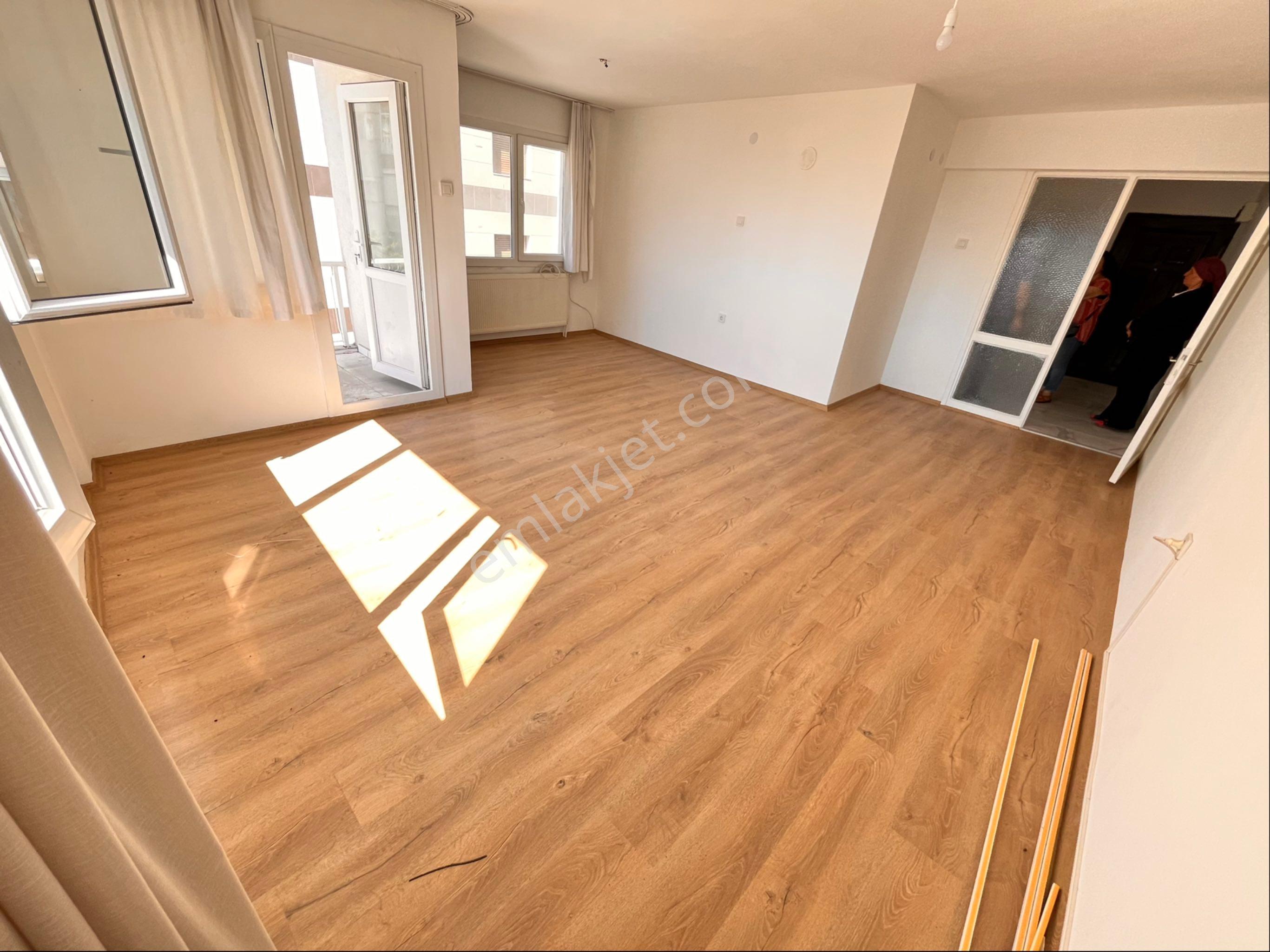 İnönü Cadde Yakını 95kahvesi Sokağında 3+1 130m2 Arakat Temiz Bakımlı Daire - Görsel 2