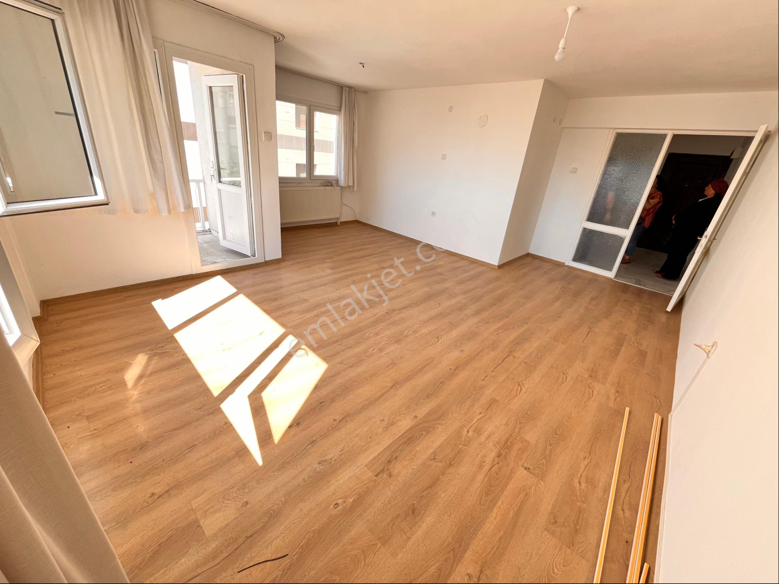İnönü Cadde Yakını 95kahvesi Sokağında 3+1 130m2 Arakat Temiz Bakımlı Daire - Görsel 3