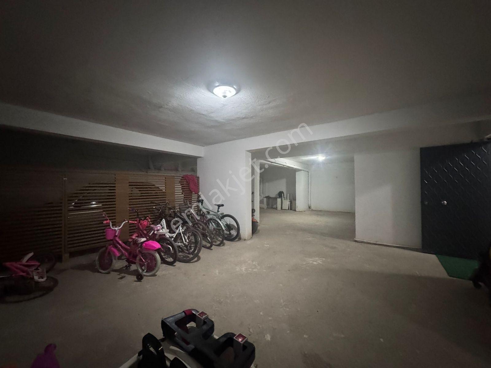 Rw Nest'ten Gültepe Giray Sk. Bakımlı 2+1 Satılık Daire - Görsel 16
