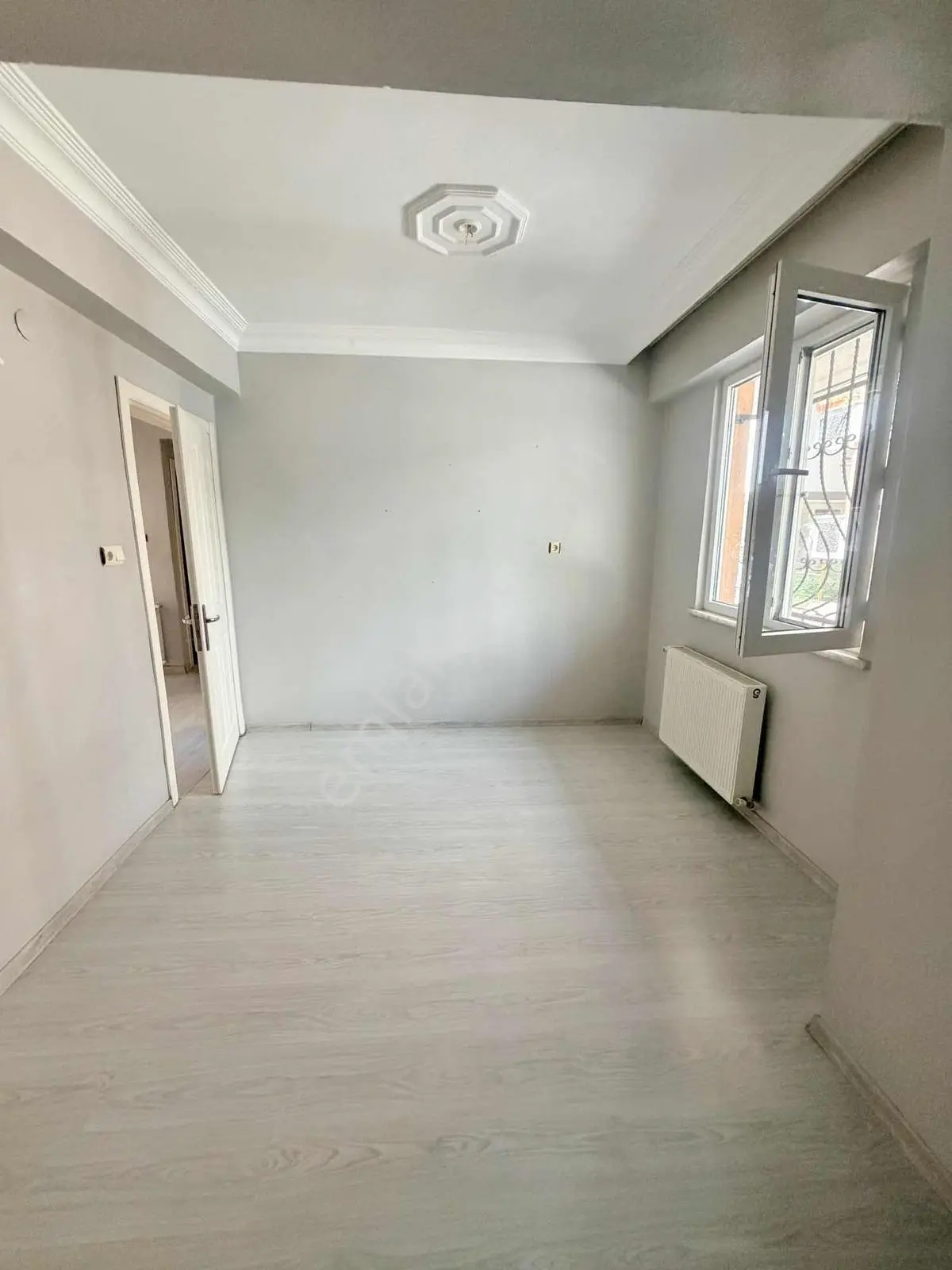 Familyadan Vialand Yakını 2+1 Balkonlu 90m2 Yüksek Giriş Daire - Görsel 5