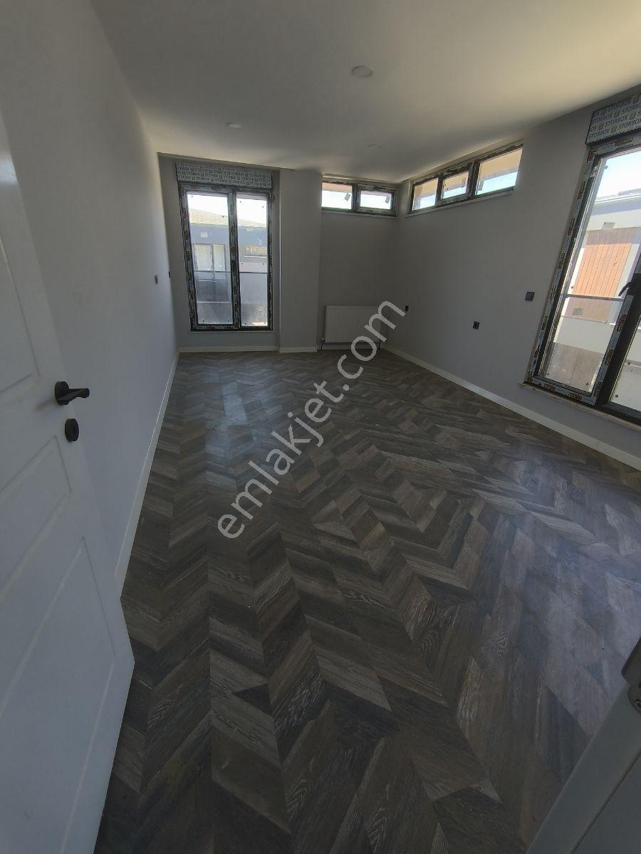Kiralık Muhteşem Kullanımlı Havuzlu - Görsel 29