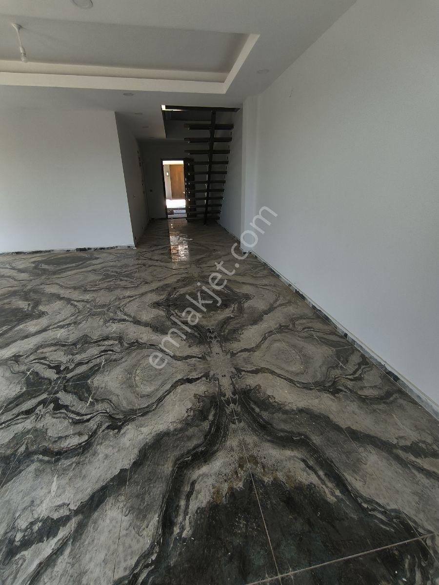 Kiralık Muhteşem Kullanımlı Havuzlu - Görsel 25