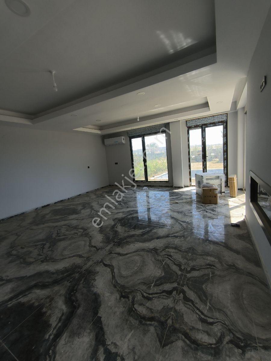 Kiralık Muhteşem Kullanımlı Havuzlu - Görsel 21