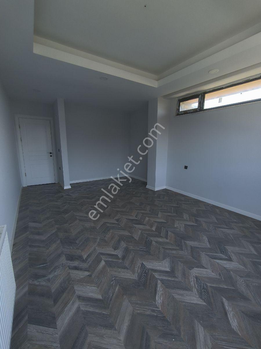 Kiralık Muhteşem Kullanımlı Havuzlu - Görsel 17