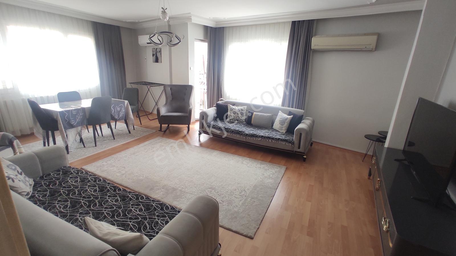 Gültepe'de 125 M2 2 Oda 1 Salon 3 Balkon Bakımlı Daire - Görsel 12