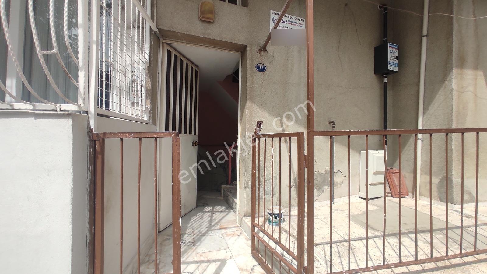 Gültepe'de 125 M2 2 Oda 1 Salon 3 Balkon Bakımlı Daire - Görsel 21