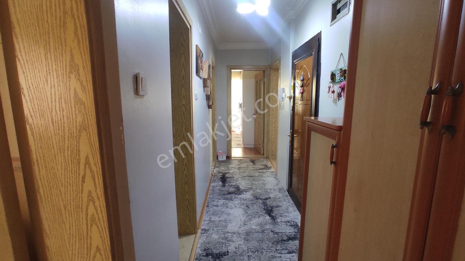 Gültepe'de 125 M2 2 Oda 1 Salon 3 Balkon Bakımlı Daire - Görsel 6