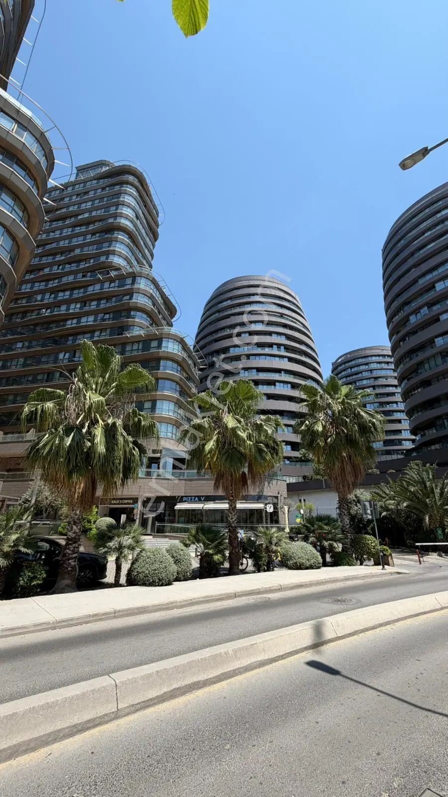 Nef 22 Ataköy E-5 Metro Yanı Prestijli Konum 1+1 Satılık Daire - Görsel 3