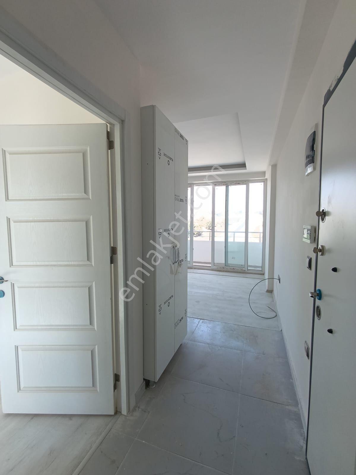 Çınarlıda Sedat Alp İnşatta Bulvarüstü 1+1 Satılık Daire - Görsel 13