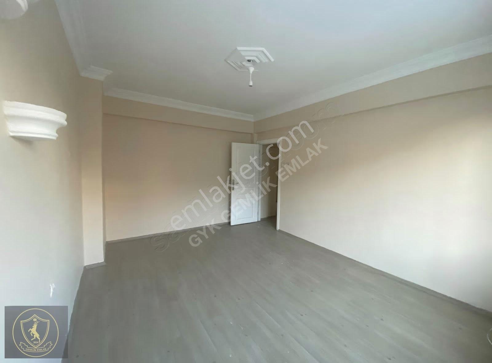Gemlik Merkezde Satılık 3+1 Daire (ana Cadde Üzeri) - Görsel 20