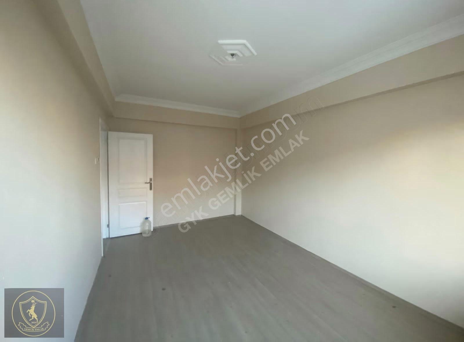 Gemlik Merkezde Satılık 3+1 Daire (ana Cadde Üzeri) - Görsel 8
