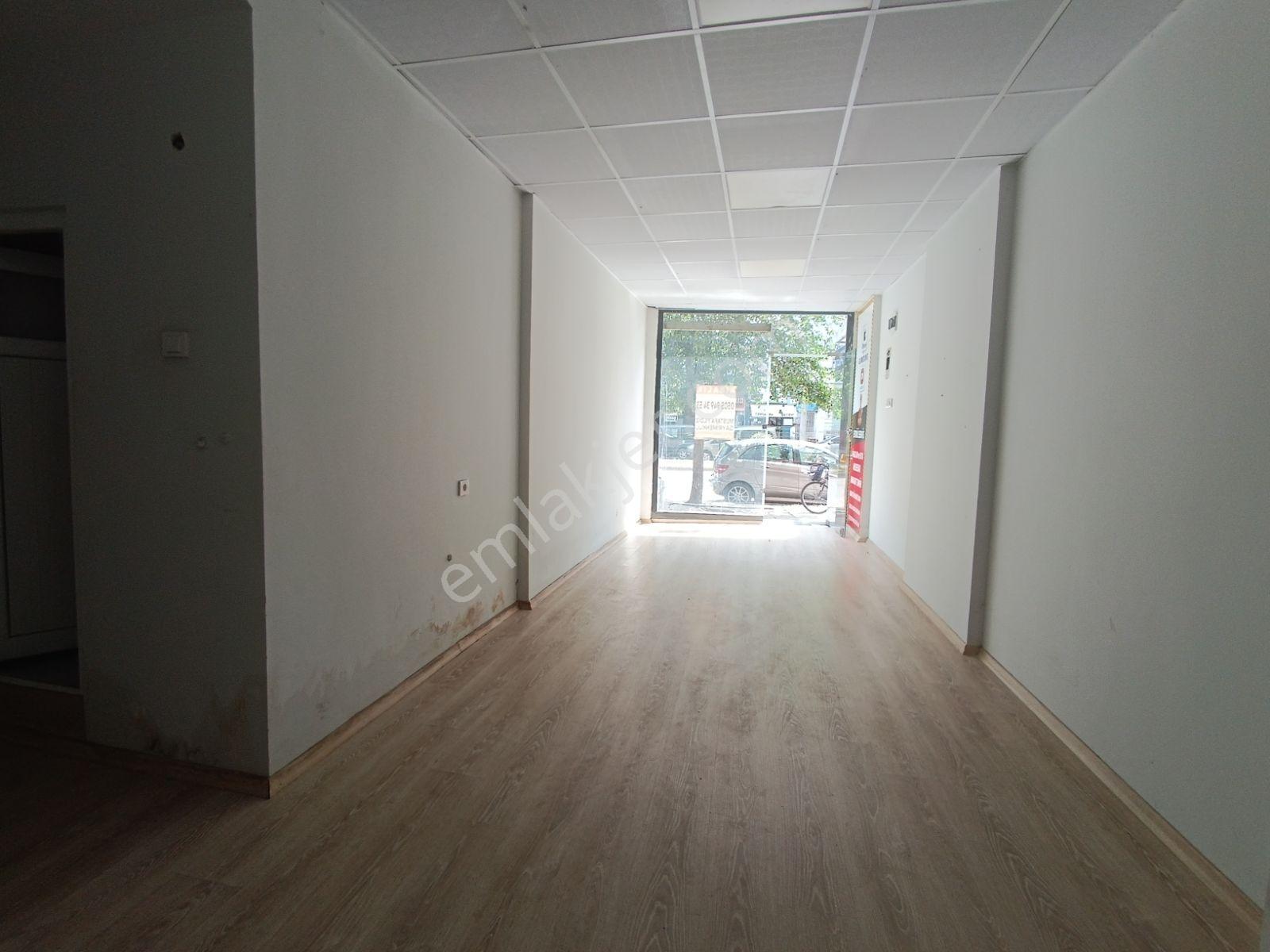 İlkadım Bulvar Üzerinde Kiralık İş Yeri Çok Amaçlı - Görsel 5